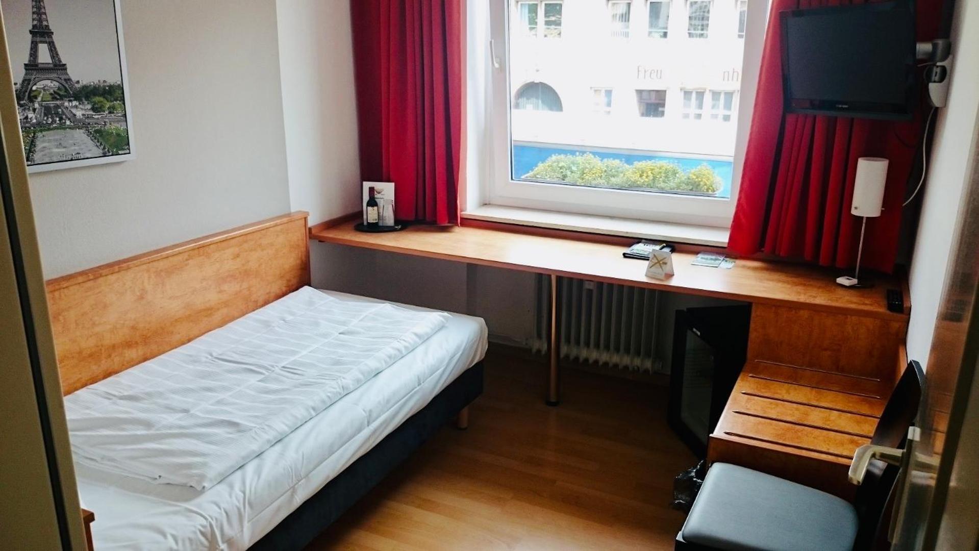 Hotel Novostar Kassel Ngoại thất bức ảnh